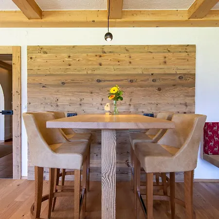 Obertuschenhof * بيرتيساو