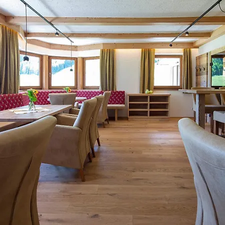 Obertuschenhof منزل للإقامة بيرتيساو